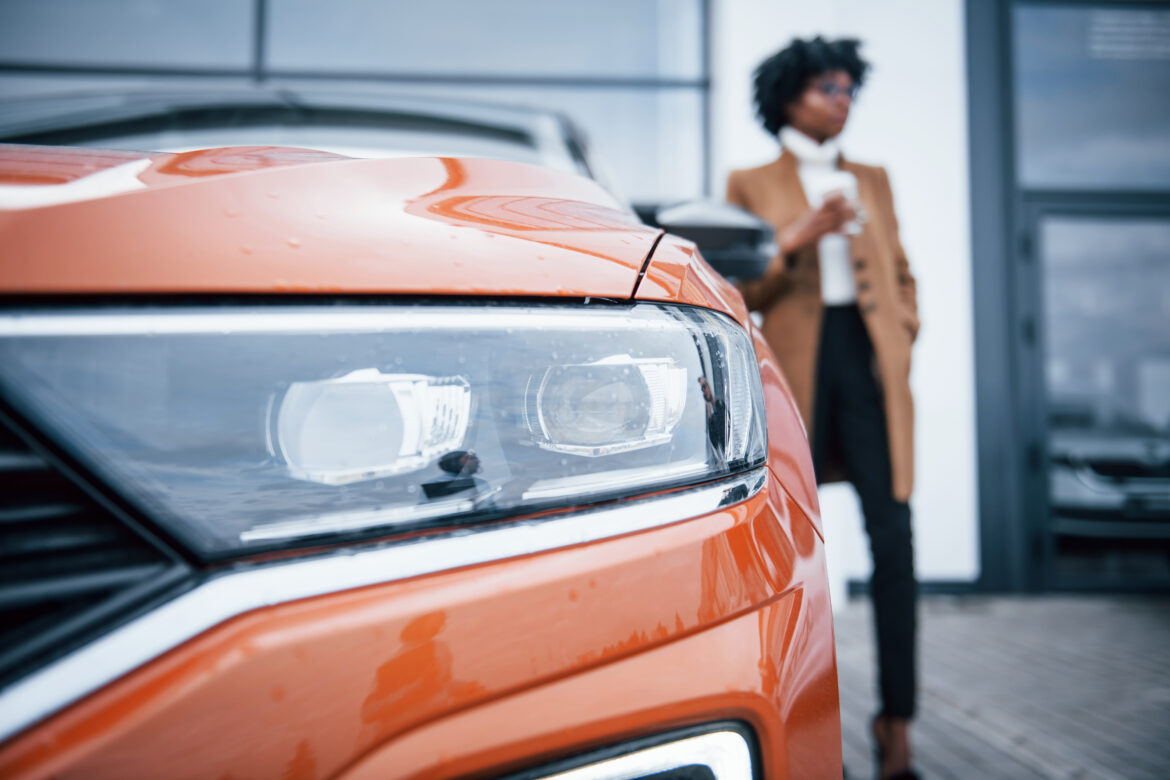 Gasoline Cars vs. Electric Cars: A Comprehensive Comparison
